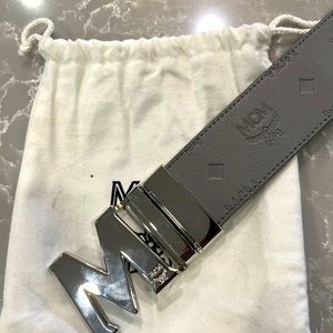 Mens Grey reversible MCM belt